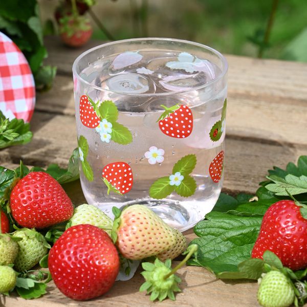 Strawberries & Cream - Decorated Tumbler 