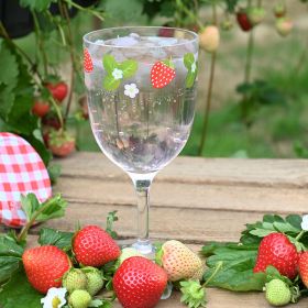 Strawberries & Cream - Decorated Wine Glass  